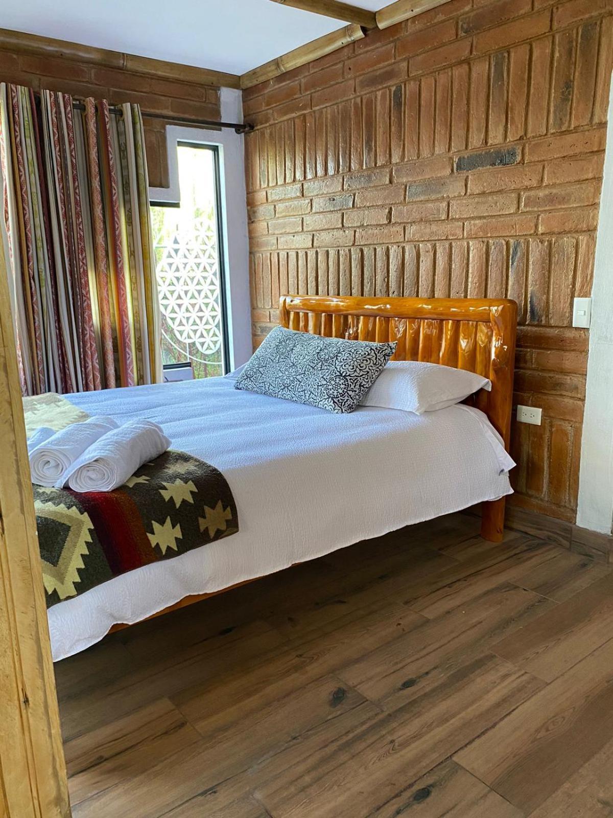 Watzara Wasi Cottage Familiar Camprestre Y Lofts En Cotacachi Esterno foto