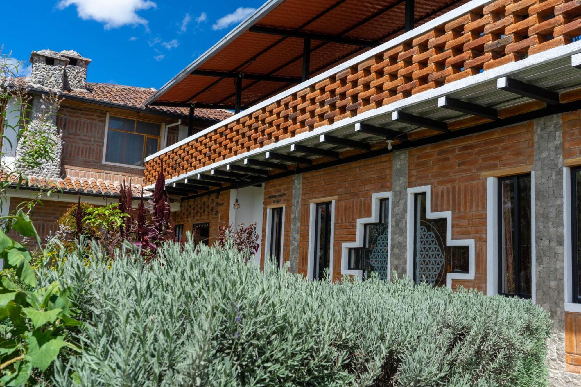 Watzara Wasi Cottage Familiar Camprestre Y Lofts En Cotacachi Esterno foto