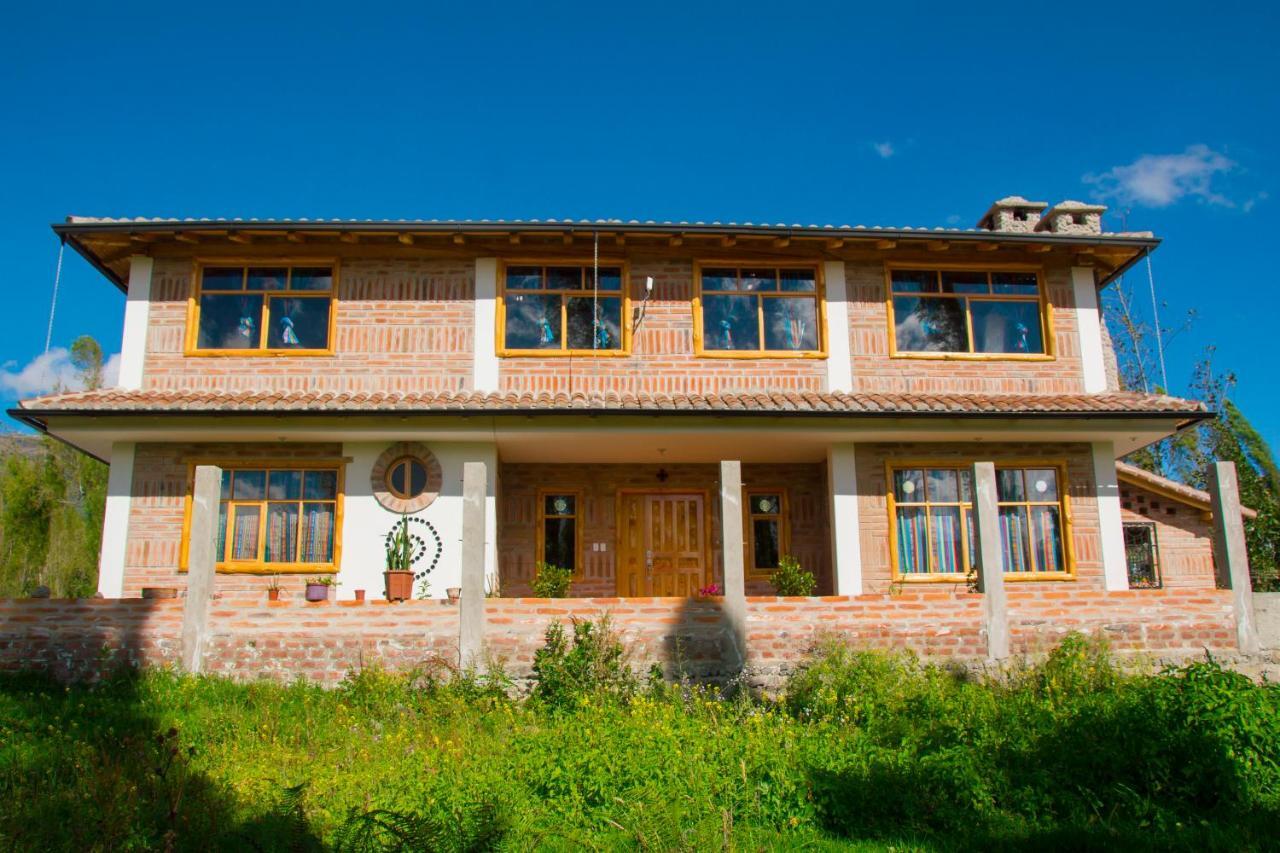 Watzara Wasi Cottage Familiar Camprestre Y Lofts En Cotacachi Esterno foto