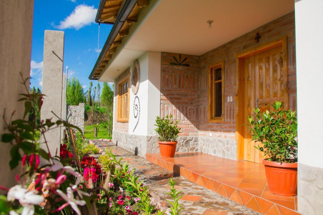 Watzara Wasi Cottage Familiar Camprestre Y Lofts En Cotacachi Esterno foto